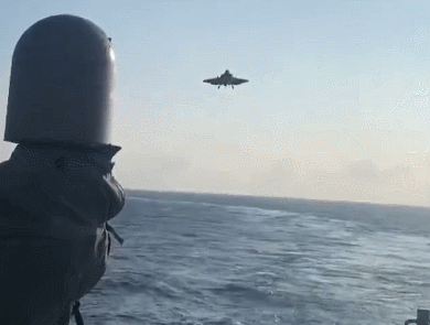 美媒曝F-35C坠南海最新画面：一团火球砸下来航母甲板碎片横飞猿辅导适合长期干吗