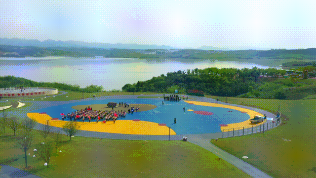 郧阳区中华水园地址:丹江口市三官殿街道办事处蔡湾村,紧邻丹江口大坝