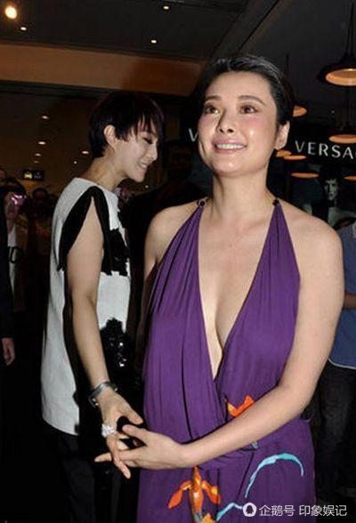 谭维维不喜欢穿内衣吗_不忘初心谭维维简谱(2)