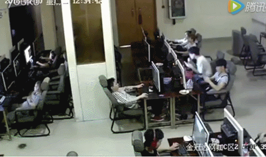 手机充完电后，你会及时从插座上拔掉拔充电器吗？