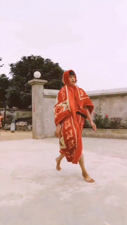 从"乡村野模"到"国际超模",陆仙人逆袭仅用了三年,他凭啥?