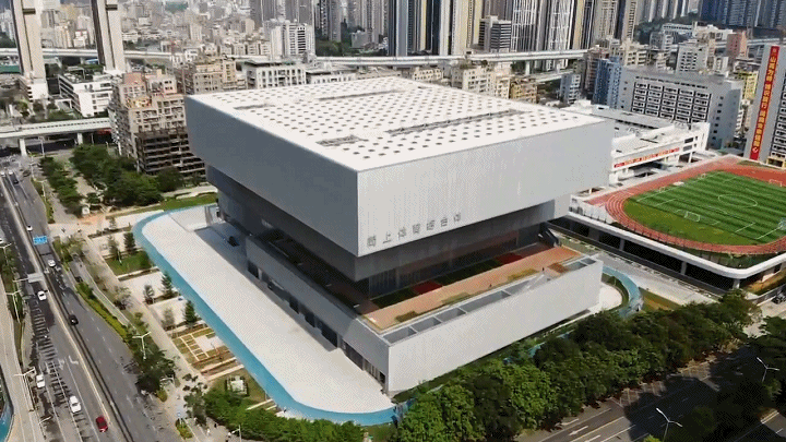 今天,简上体育综合体开馆!