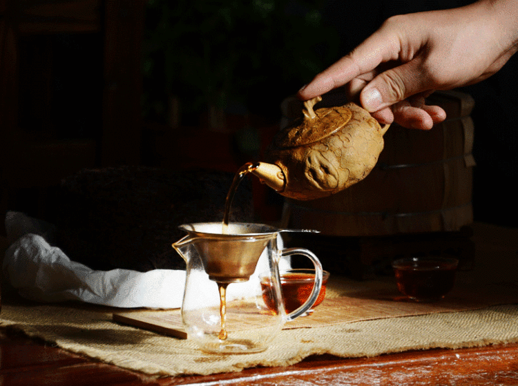 汉中这家【罐罐茶】,文艺 小资,火得一塌糊涂