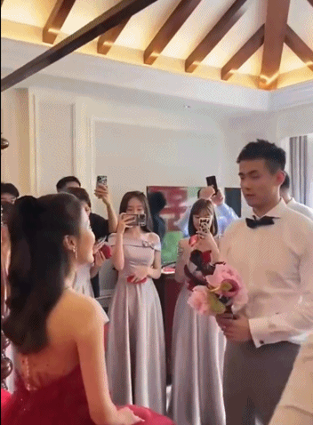 婚礼现场直击赵继伟是个实在人对老婆说你想买啥就买啥