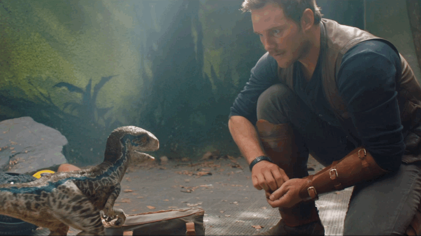 与《侏罗纪公园》老三部不同,《侏罗纪世界》系列三部曲更加注重刻画