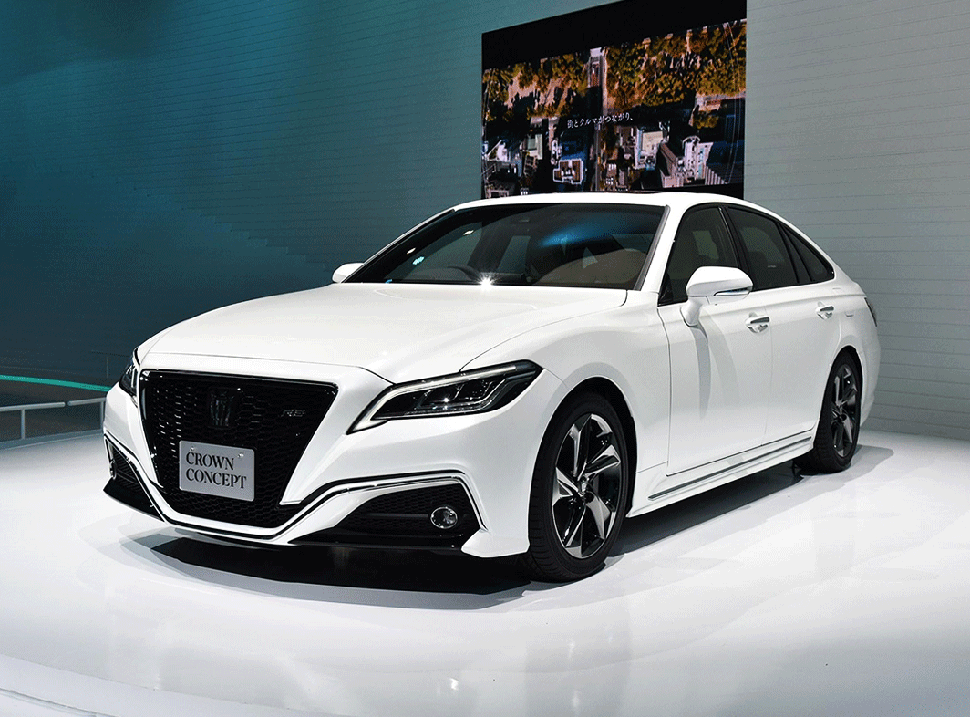 全新第16代皇冠实车曝光!预售14.8万搭载2.