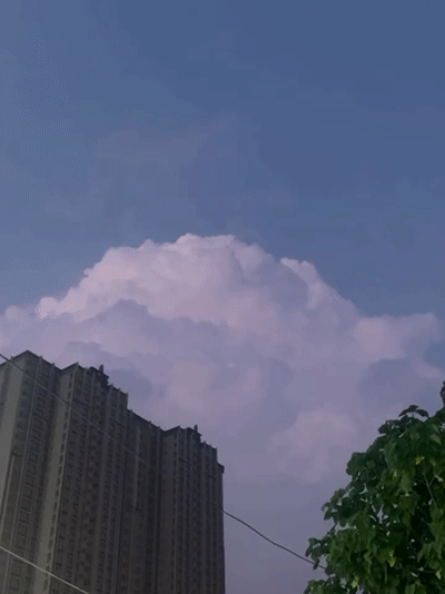 雷雨云云砧图片