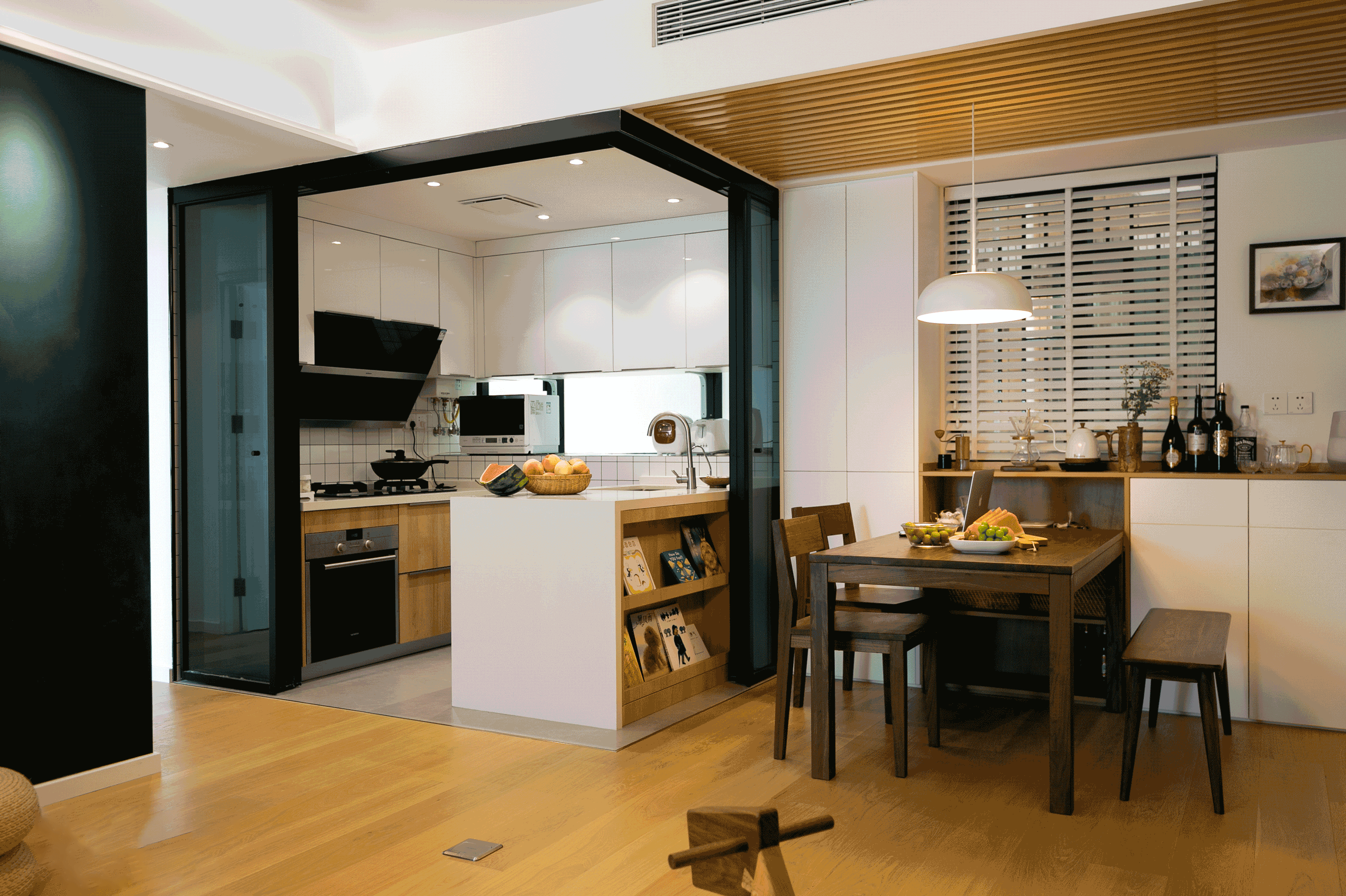 封闭式厨房太小开放式厨房问题多半开放式厨房才应该是首选