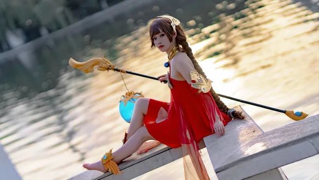 王者荣耀-大乔沧海之曜@叶江山 "潮水中,沉默着被遗忘的名字,他们溺死