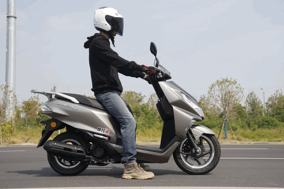 实用体面成熟稳重针对性强五羊本田ncr125综合测评