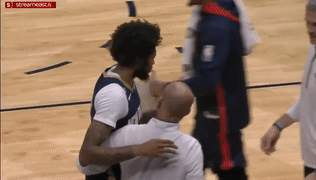 NBA24日战报：湖人遭三连败，老詹成空砍群主、爵士奥利尼克绝杀鹈鹕，122-121击败鹈鹕~