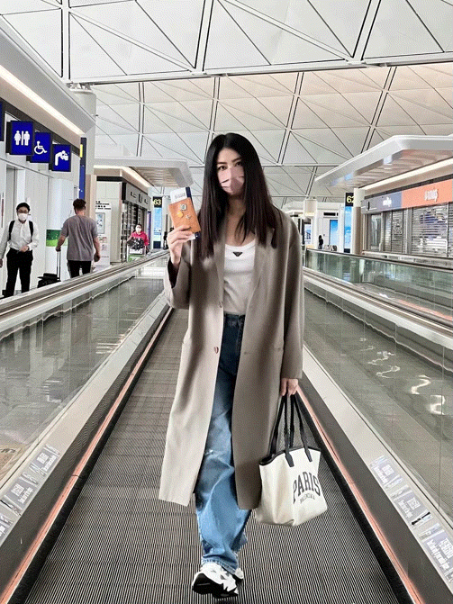 街拍,都是当季新品,lemaire大衣内搭红透半边天的prada背心,陈慧琳对