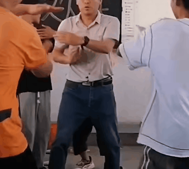“电摇”是怎么成为小学生最新接头暗号的？_腾讯新闻