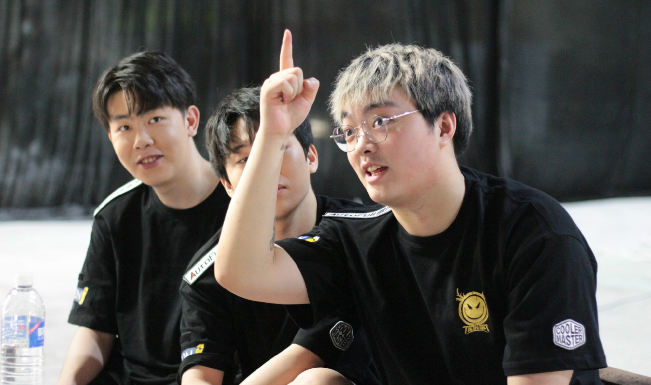 4am天命杯首战未进前8天霸全员登上战神榜067复出斩获淘汰王