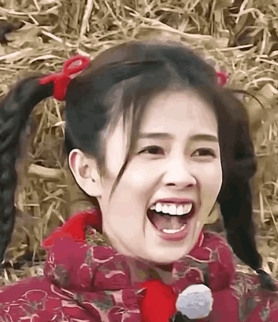 7位笑起来颜值反差大的明星:张凌赫褶子多,王俊凯露牙龈