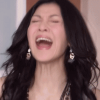 现在这部《回家的诱惑》,一般是活跃在各种聊天记录中,作为表情包调节