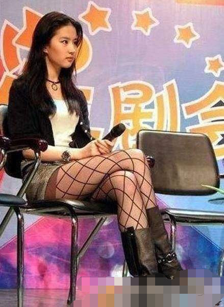 江疏影内衣内裤丝袜_江疏影内衣内裤写真