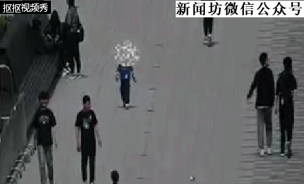 人太多！6岁男孩在上海走丢，竟然一个人从十六铺逛到外白渡桥……_腾讯新闻