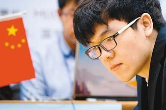 王思聪质问柯杰惨败,网友:你嚣张只是因为你是