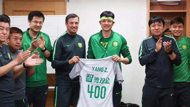 杨智400出场记录成背影 上港5球打爆国安防线