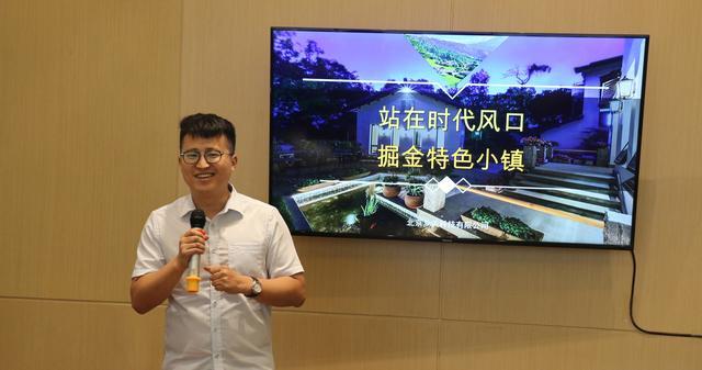 中国gdp十大名镇_中国gdp增长图(3)