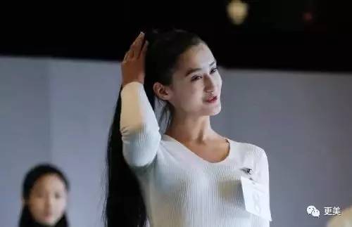 小女孩7岁割双眼皮！讲真整容的最佳年龄是多少？