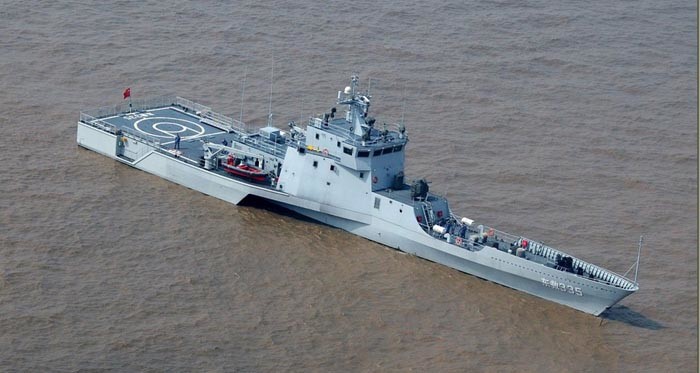 三体舰甲板宽大航速高，中国万吨大驱为何不用?