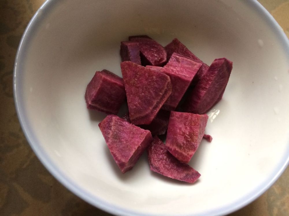 农家紫薯瘦肉粥让8个月的宝宝吃完还想吃!