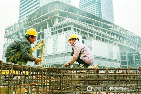 农民工工资收入与GDP的关系_拖欠农民工工资图片(3)