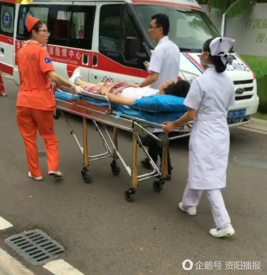 资阳某小区业主与保安互殴,疑因停车费问题