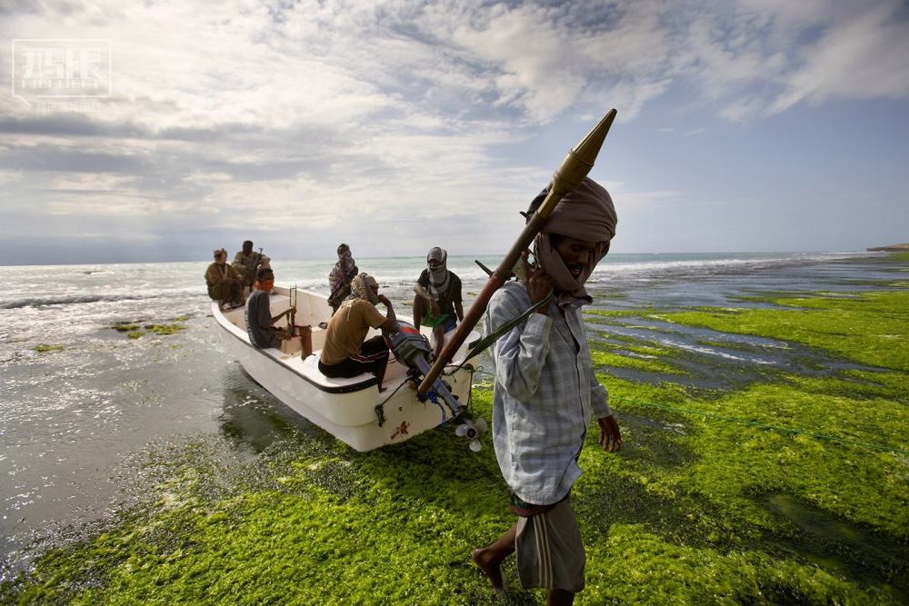 为什么护航舰队只驱离海盗,不击毙他们?情况其
