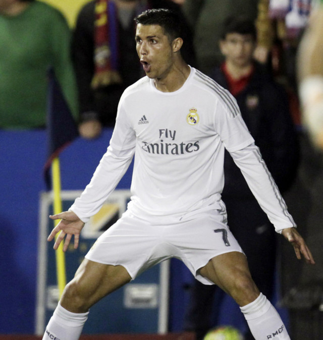 c罗霸气庆祝 视频:【新闻】莱万特1-3不敌皇马 c罗