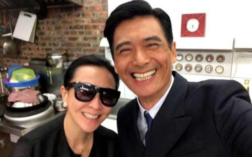 刘嘉玲周润发合影