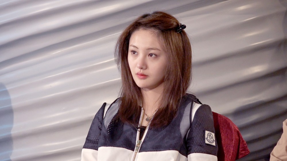 被问《一起来看流星雨3》还和郑爽合作?张翰的回答让粉丝感动