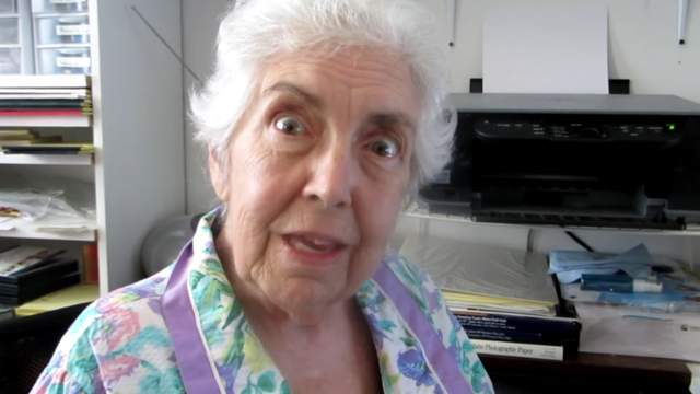 荆棘女王复活？美国85岁老奶奶COS《权力的游戏》 