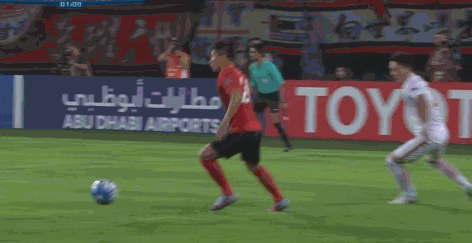 gif高拉特帽子戏法却罚丢点球汪佳捷王燊超染红