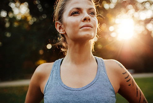 从身体上可以看出对方撒谎吗?如何读懂身体语