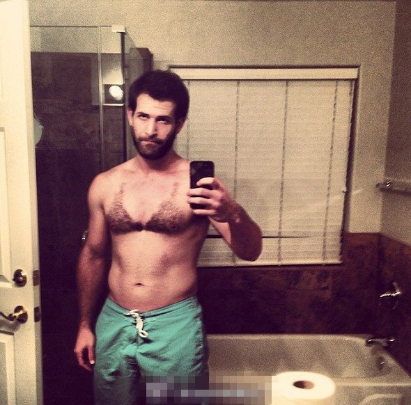 无节操胸毛比基尼大赛奇葩胸毛让人忍俊不禁