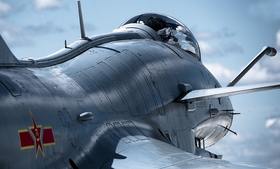 歼10战机这次终于要出口了!是中国首次出口先