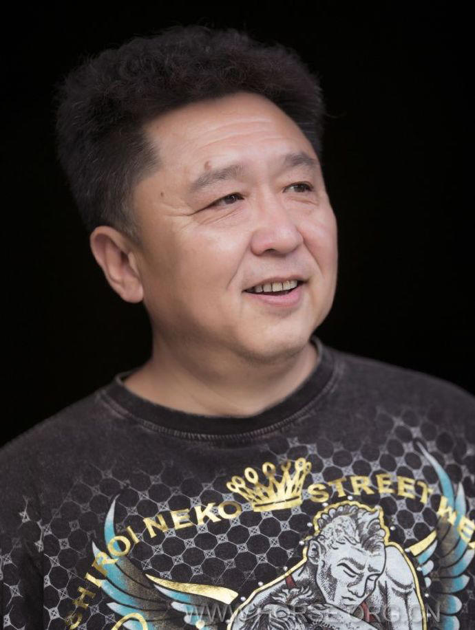 郭德纲首次的天津省亲演出遭遇大雾天,开场时演员还没到!