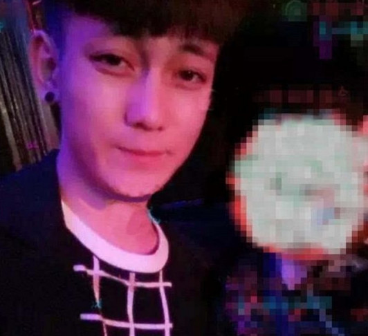 迪丽热巴弟弟太像她?baby赵丽颖弟弟不分上下