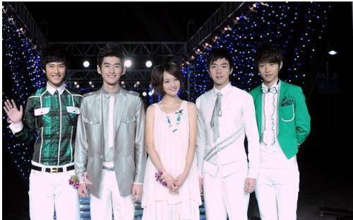 郑爽早期采访综艺感十足,实力模仿张翰、魏晨