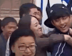 被传和小20岁的吴磊绯闻，陈乔恩再次发飙：神经病的世界（组图） - 2