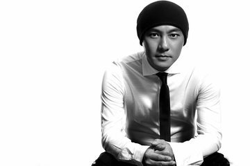 曾是童年霸屏的男神,如今农村演出无人知晓,被