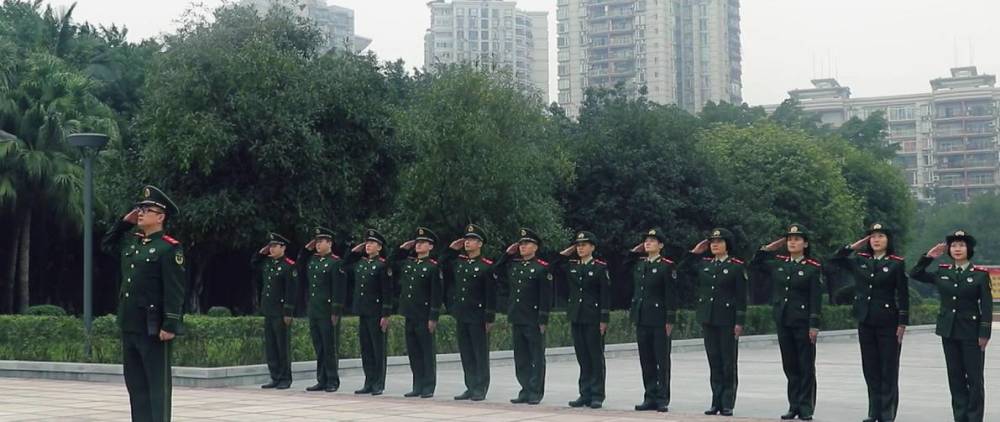 让余额不足的军旅生涯永不欠费