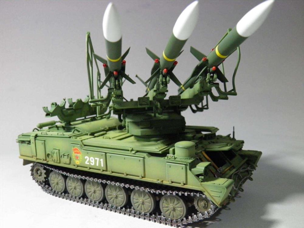 国产"萨姆15"防空导弹令俄惊叹:将成为最强5代机克星!