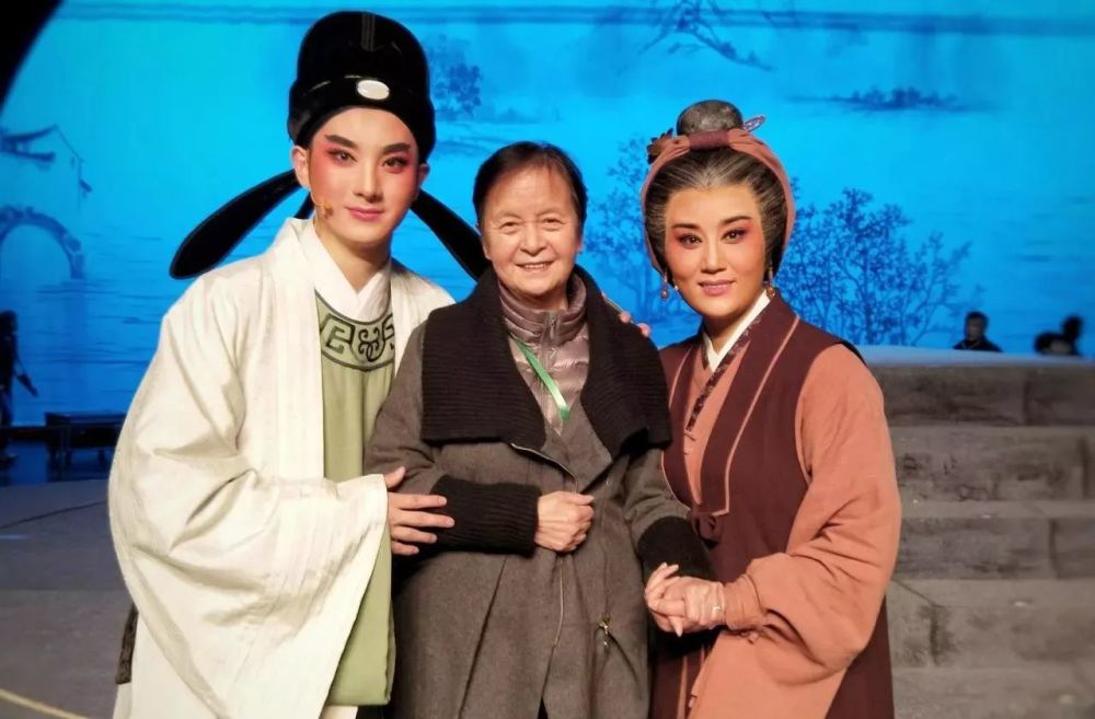 节目播出预告:催泪大戏越剧《游子吟》首演纪实·cctv-11戏曲采风即将