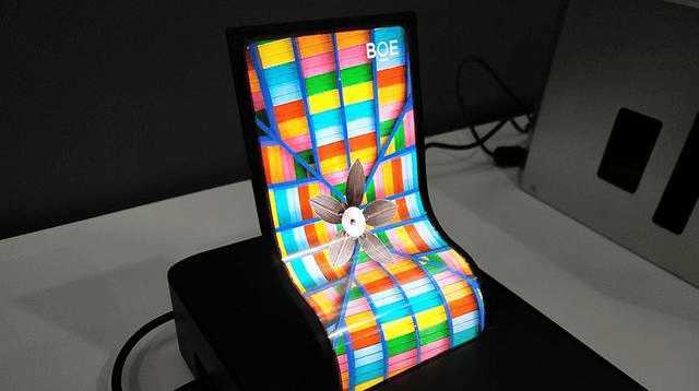 苹果没有选择京东方而是选择了LG 国产还差什