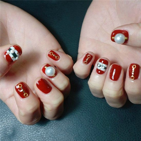 红色美甲图片2018新款式 最新款值得一涂