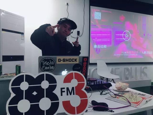 一场 party的气氛调节剂非dj莫属